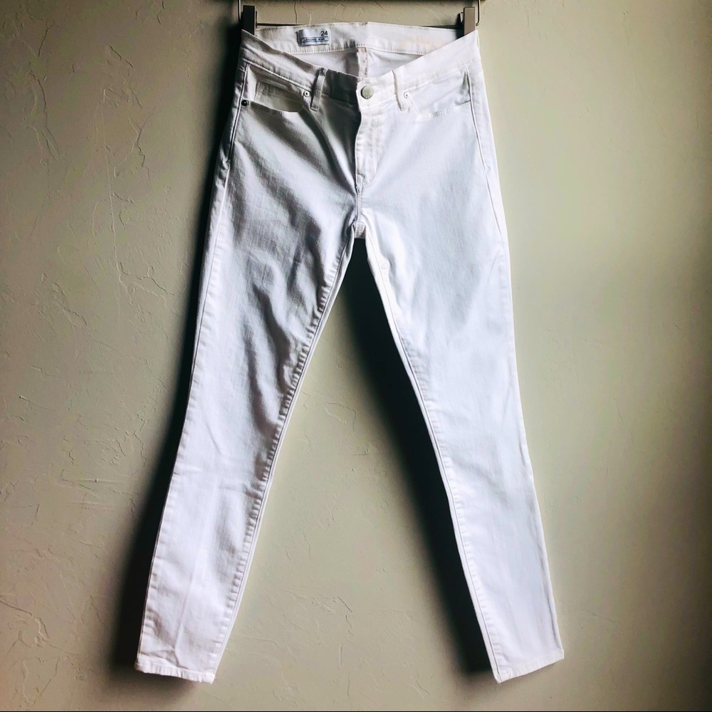 Gap White Cropped Ankle Skimmers